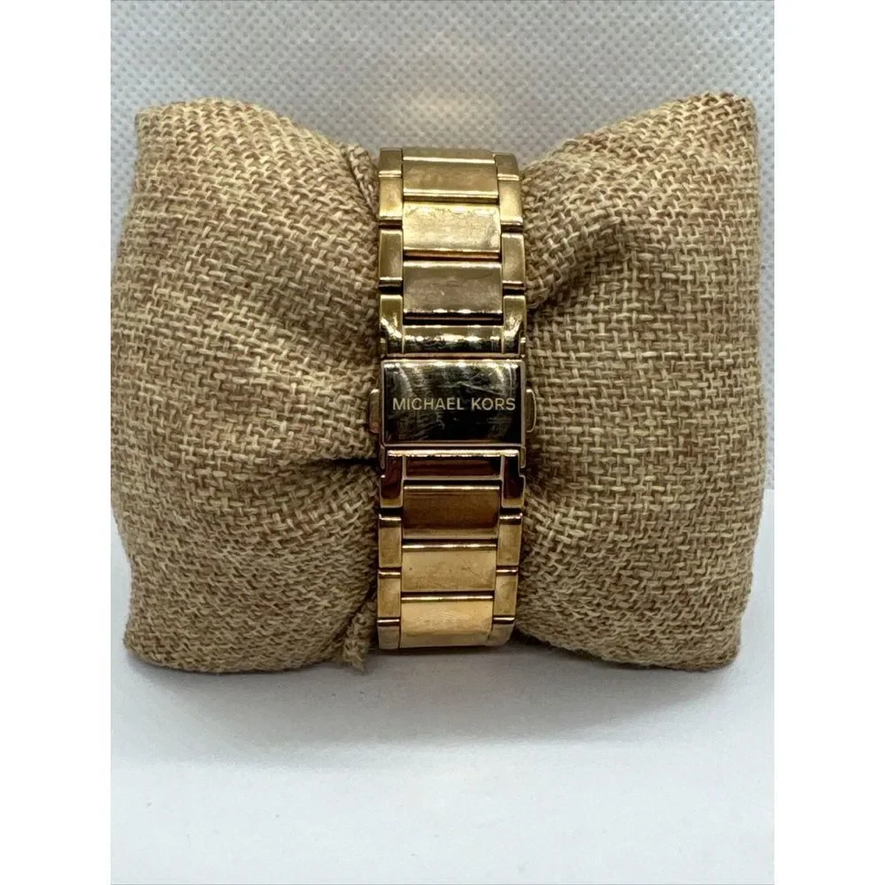 Michael Kors Parker MK5491 Women's Gold Stainless Steel Analog Dial Watch JNA370